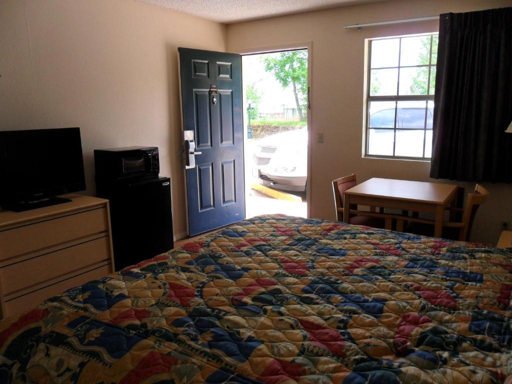 Regency Inn יוריקה ספרינגס מראה חיצוני תמונה
