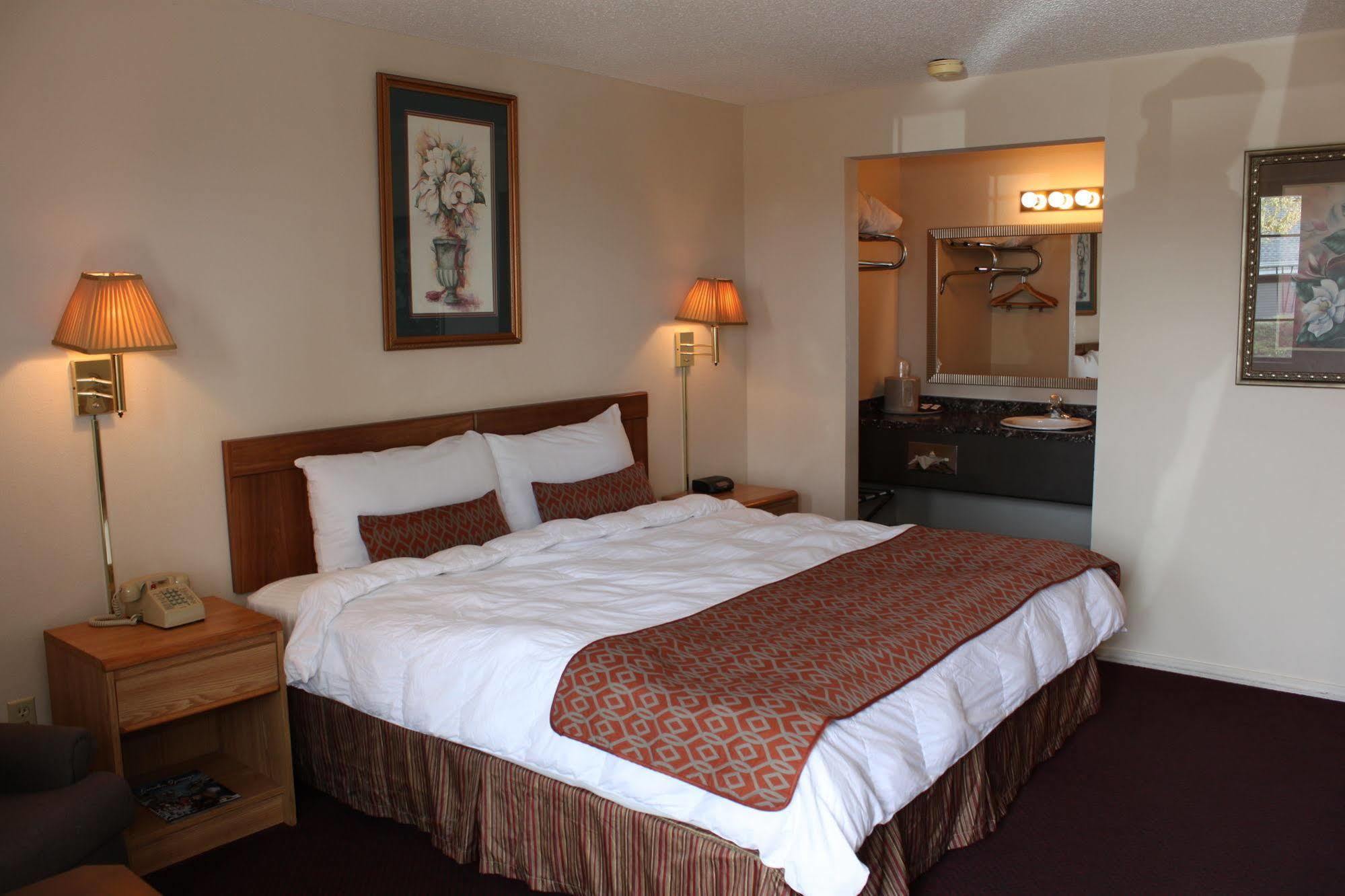 Regency Inn יוריקה ספרינגס מראה חיצוני תמונה